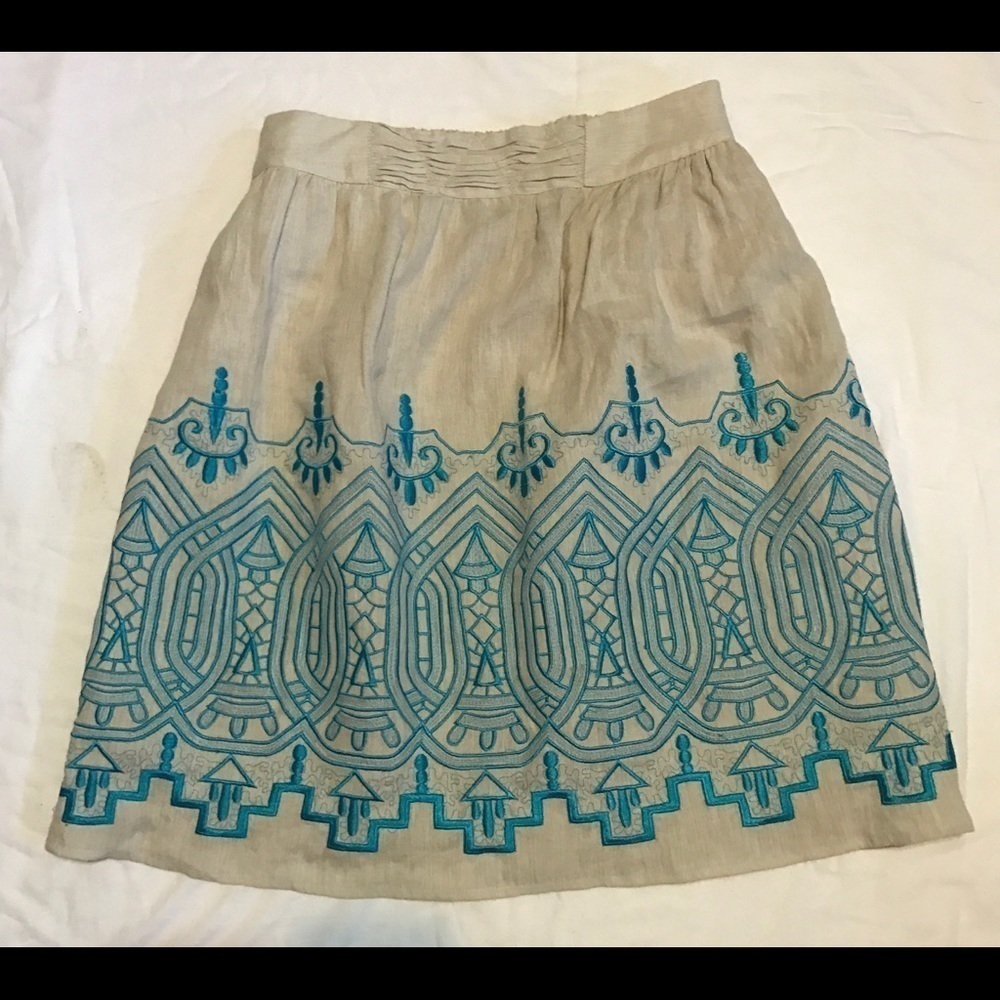 Madison Tan Linen Blue Embroidered Skirt M* Tan